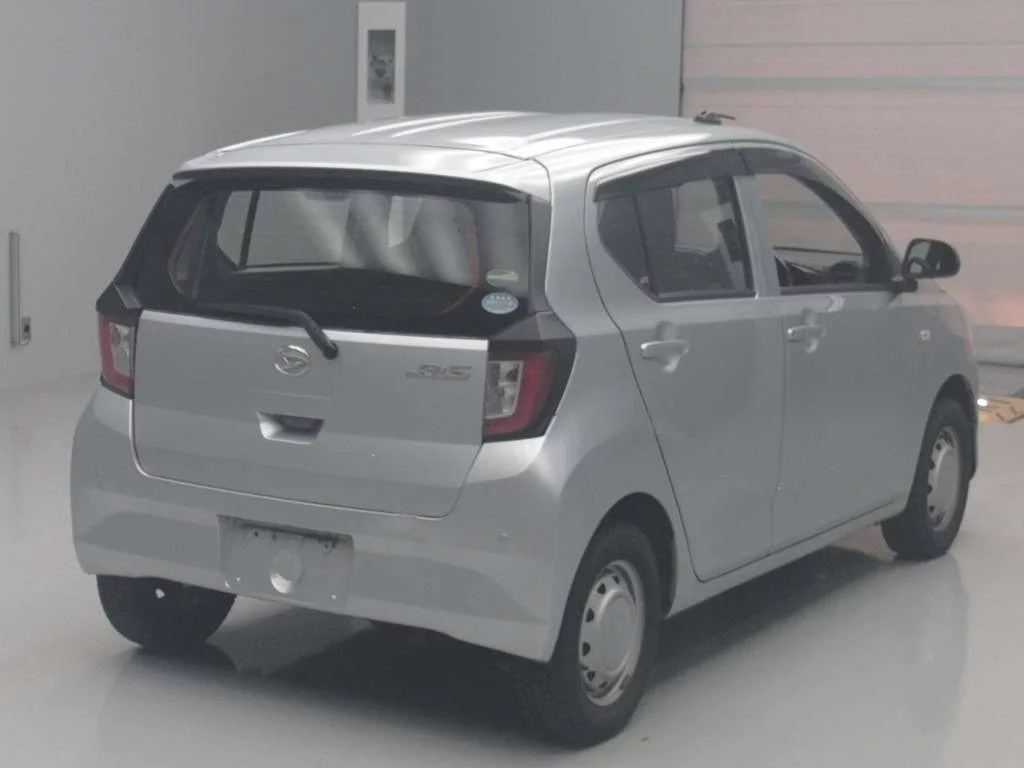 Daihatsu Mira e:S  с аукциона в Японии