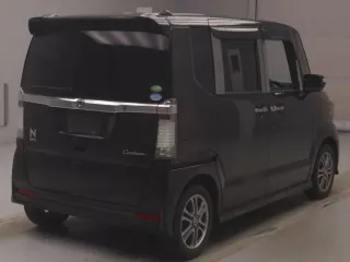 Honda N BOX CUSTOM