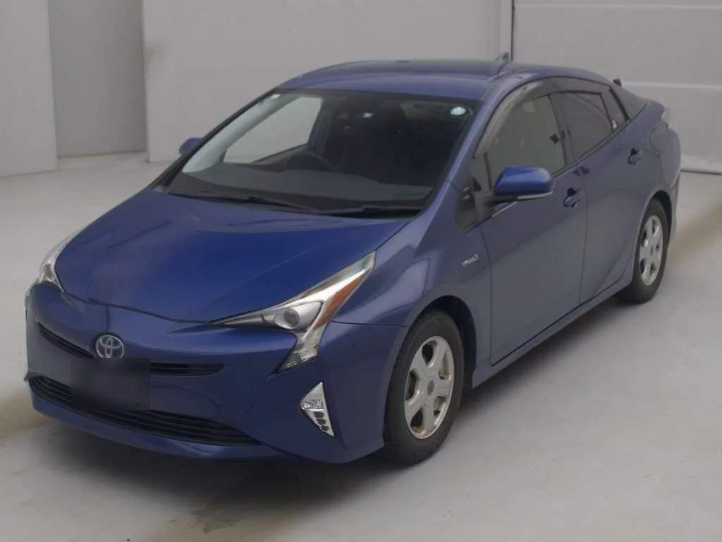 Toyota Prius  с аукциона в Японии
