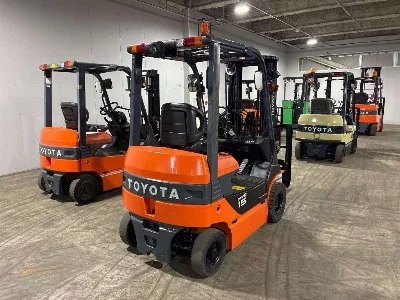 TOYOTA  FORKLIFT 