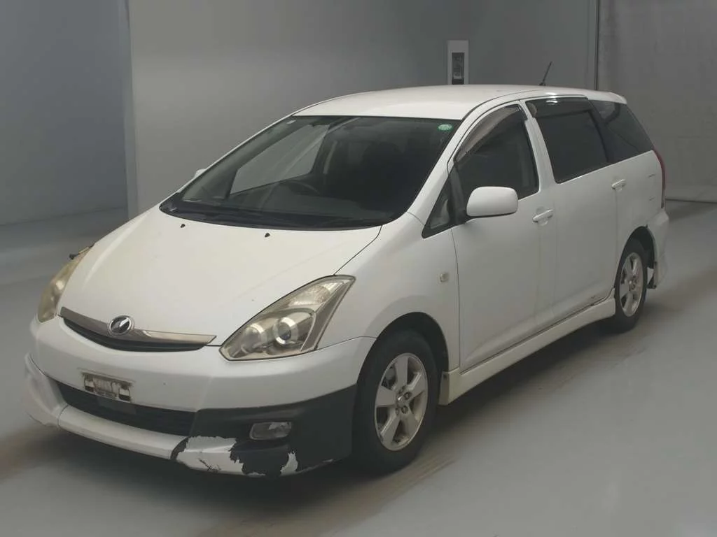 Toyota Wish  с аукциона в Японии