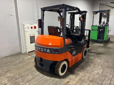 Toyota  FORKLIFT