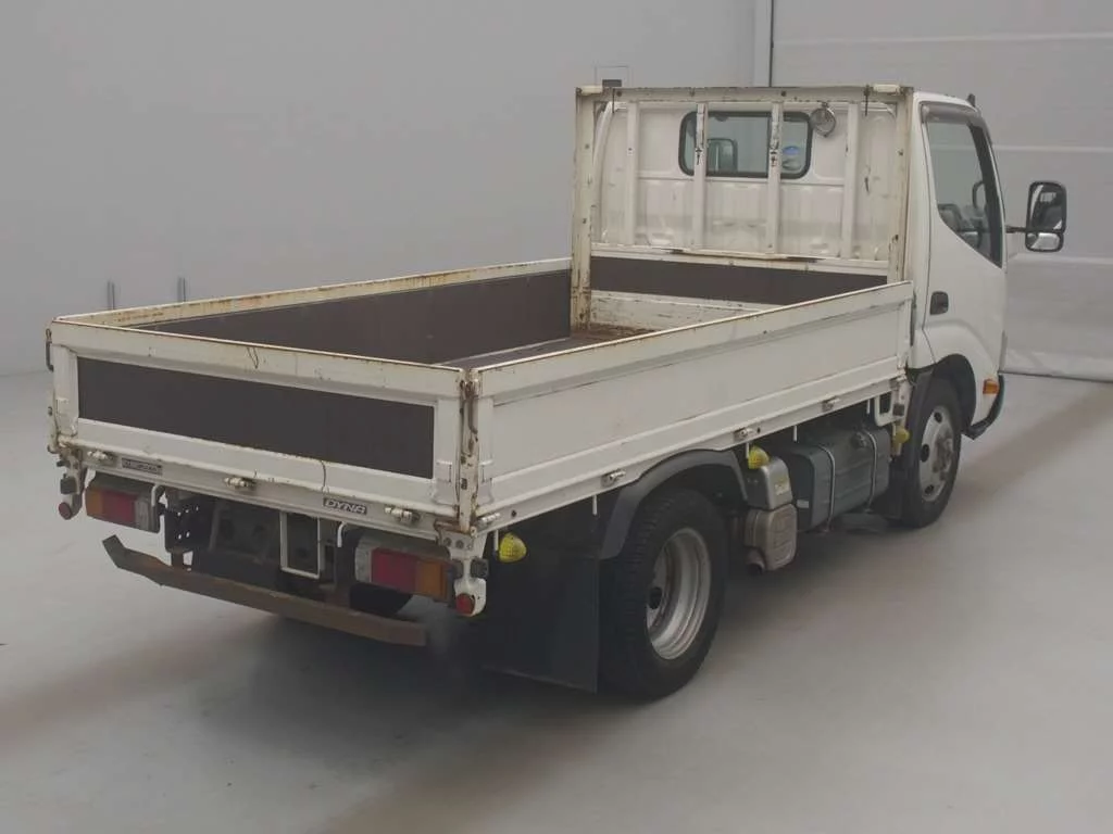 Toyota Dyna  с аукциона в Японии