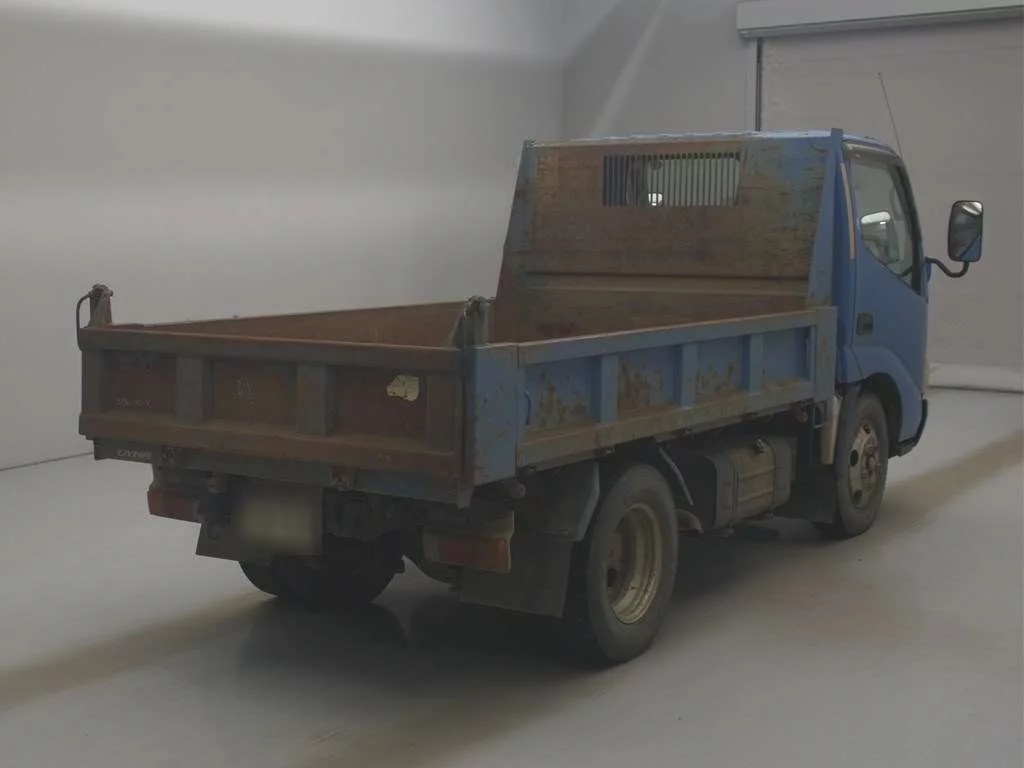 Toyota Dyna  с аукциона в Японии