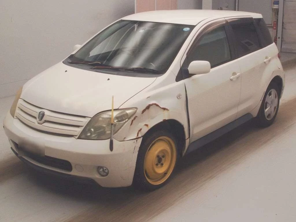 Toyota Ist  с аукциона в Японии