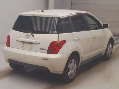 Toyota Ist