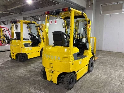 Toyota  FORKLIFT