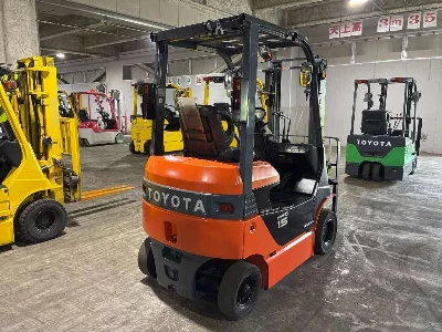 Toyota  FORKLIFT