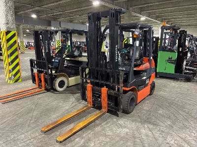 TOYOTA  FORKLIFT 