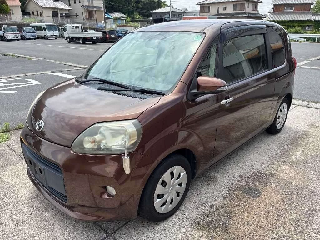 Toyota Porte  с аукциона в Японии