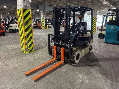 TOYOTA  FORKLIFT 