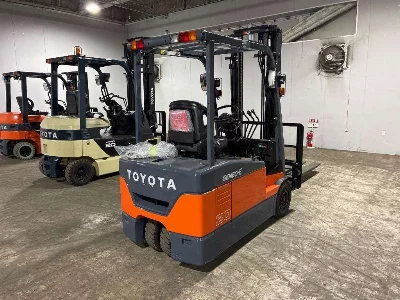 Toyota  FORKLIFT