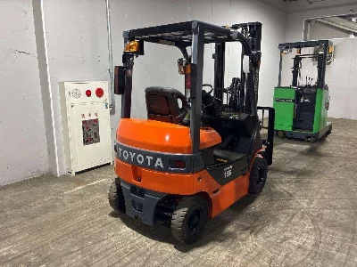 Toyota  FORKLIFT