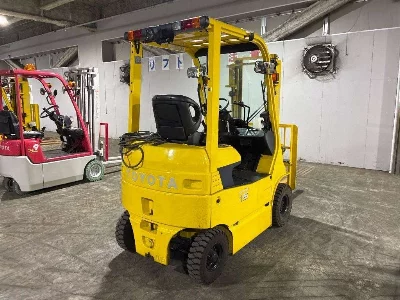 Toyota  FORKLIFT