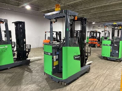 TOYOTA  FORKLIFT 