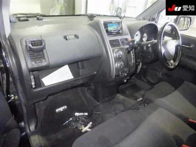 Honda Mobilio Spike