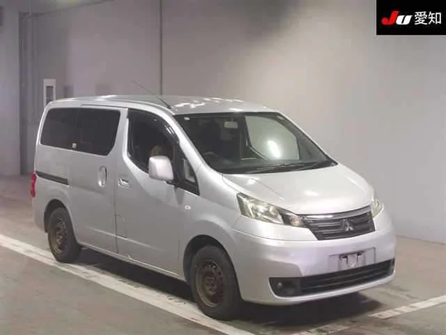 Mitsubishi Delica D:3  с аукциона в Японии