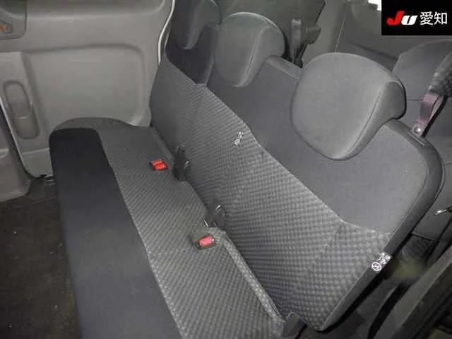 Mitsubishi Delica D:3  с аукциона в Японии