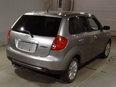 Mazda Verisa