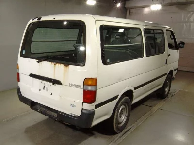 Toyota HiAce Van