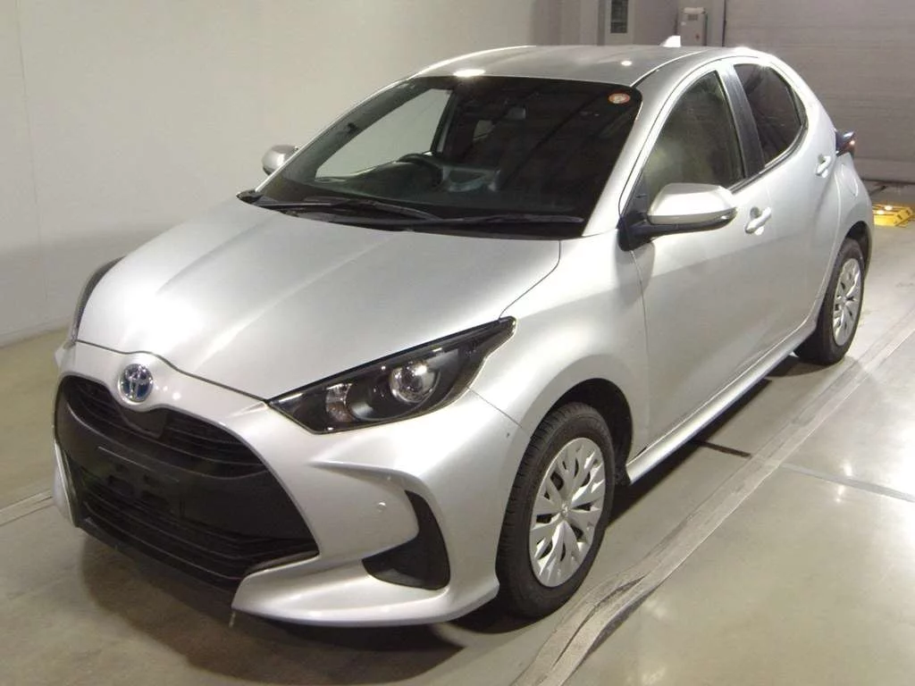 Toyota Yaris  с аукциона в Японии