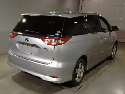 Toyota Estima Hybrid