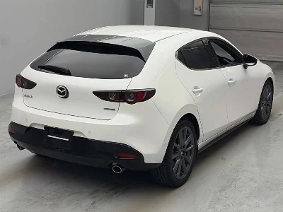 MAZDA MAZDA3 FASTBACK