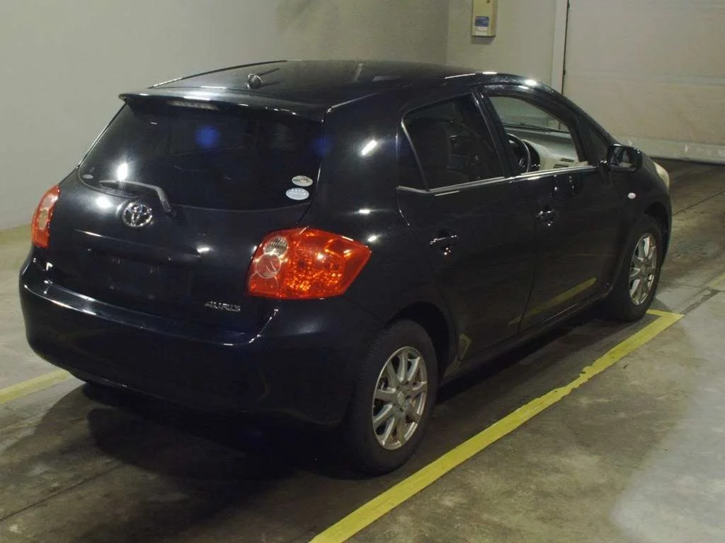 Toyota Auris  с аукциона в Японии