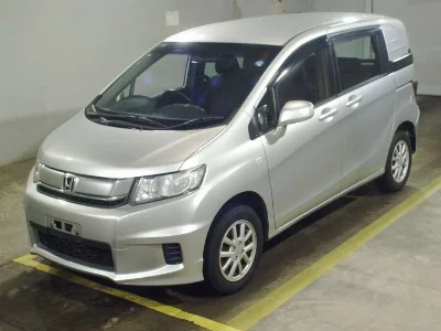 Honda Freed Spike