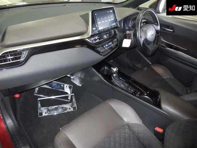 Toyota C-HR  с аукциона в Японии