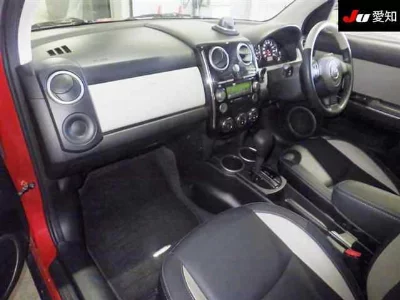 Mazda Verisa