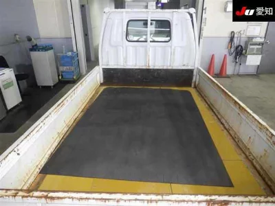 NISSAN VANETTE TRUCK