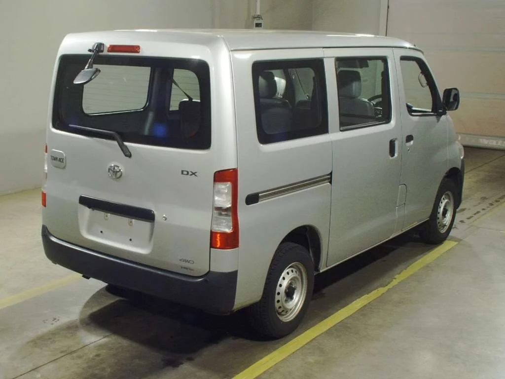 Toyota TownAce  с аукциона в Японии