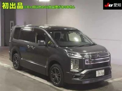 MITSUBISHI DELICA D:5