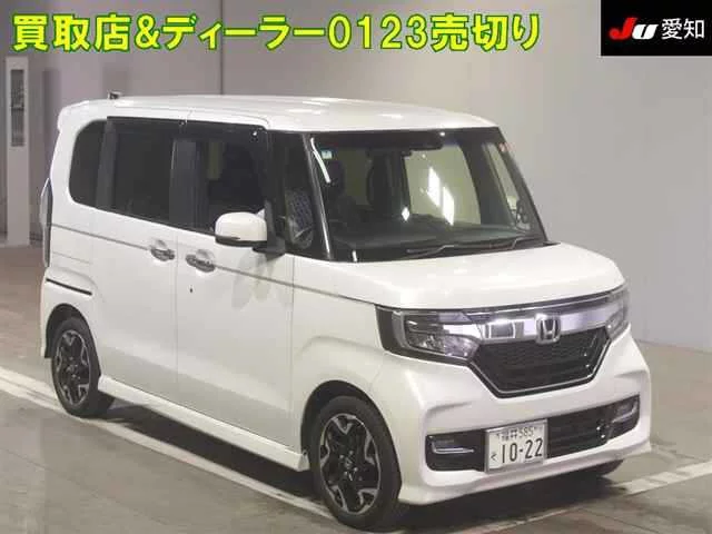 Honda N BOX CUSTOM  с аукциона в Японии