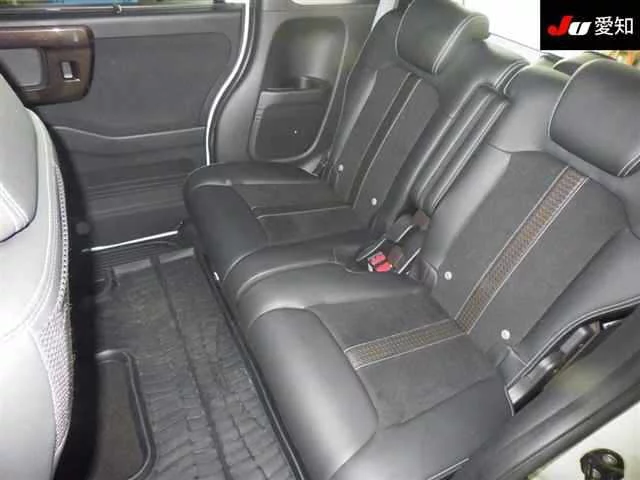 Honda N BOX CUSTOM  с аукциона в Японии