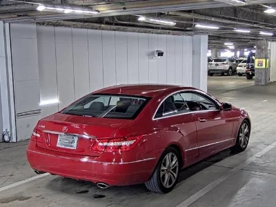 MERCEDES BENZ E CLASS