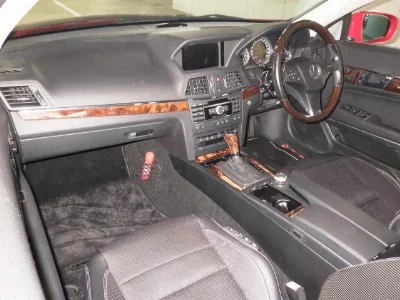 MERCEDES BENZ E CLASS