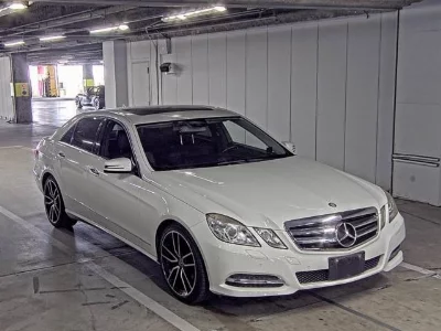 MERCEDES BENZ E CLASS