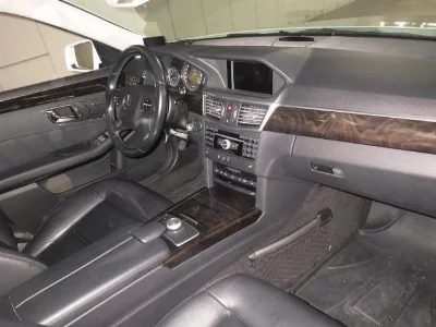 MERCEDES BENZ E CLASS