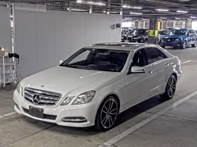 MERCEDES BENZ E CLASS