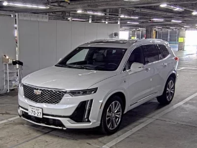 CADILLAC XT6