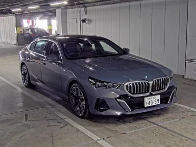 BMW 5 SERIES