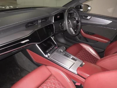 AUDI S6 AVANTE
