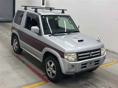 MITSUBISHI PAJERO MINI