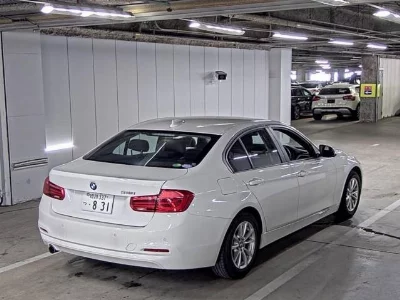 BMW 3 SERIES
