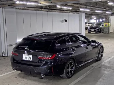 BMW 3 SERIES