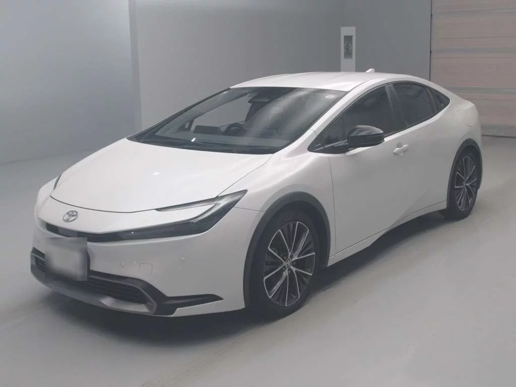 Toyota Prius  с аукциона в Японии