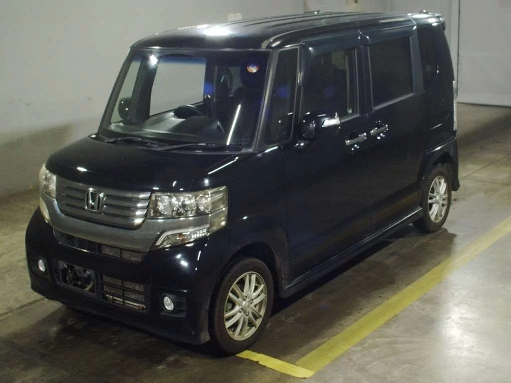 Honda N BOX CUSTOM  с аукциона в Японии