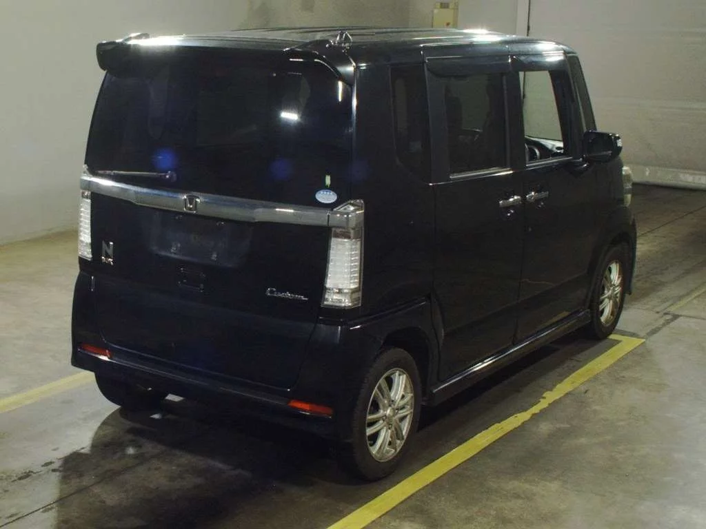 Honda N BOX CUSTOM  с аукциона в Японии